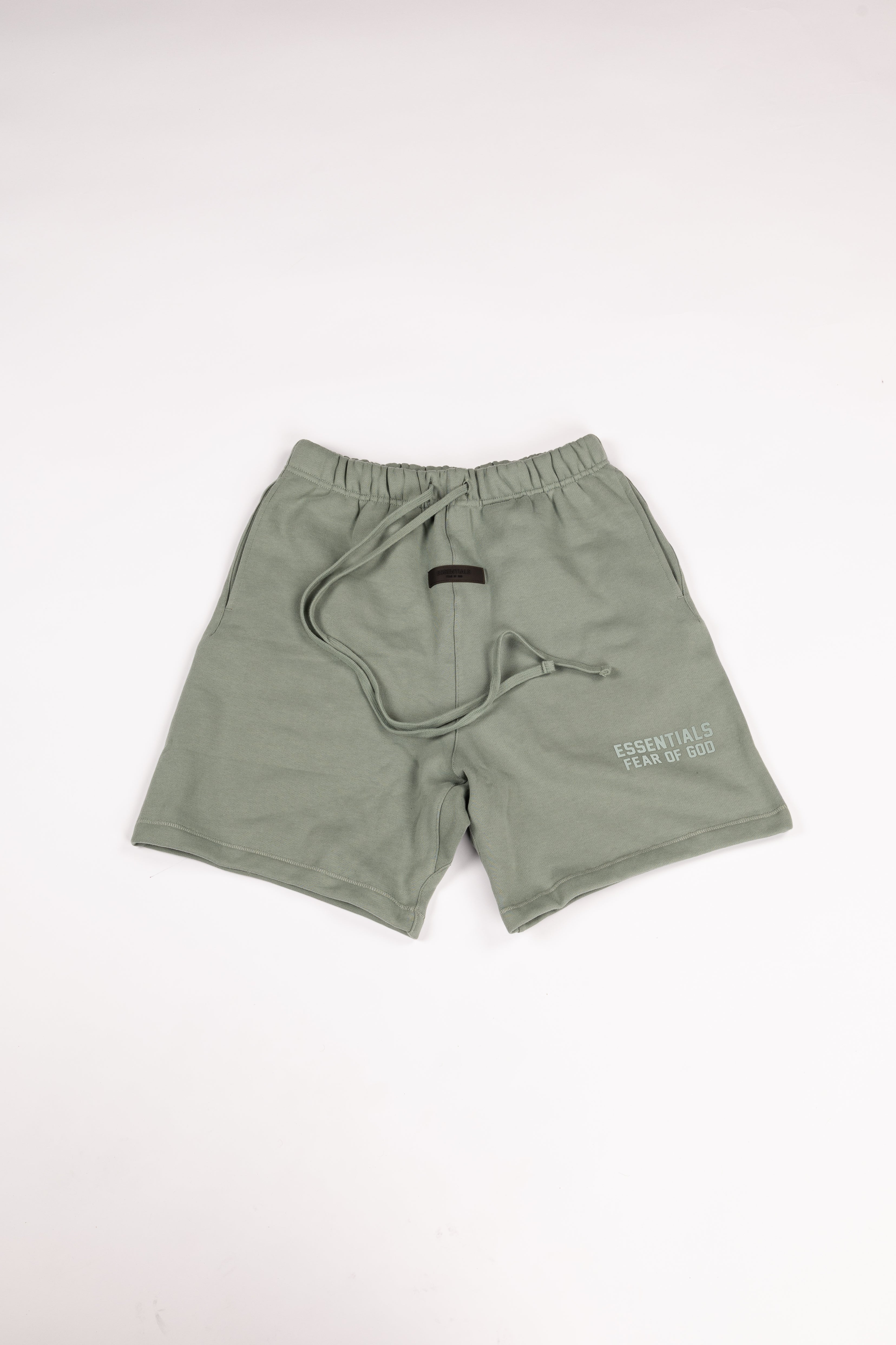 Short Essentials Sycamore