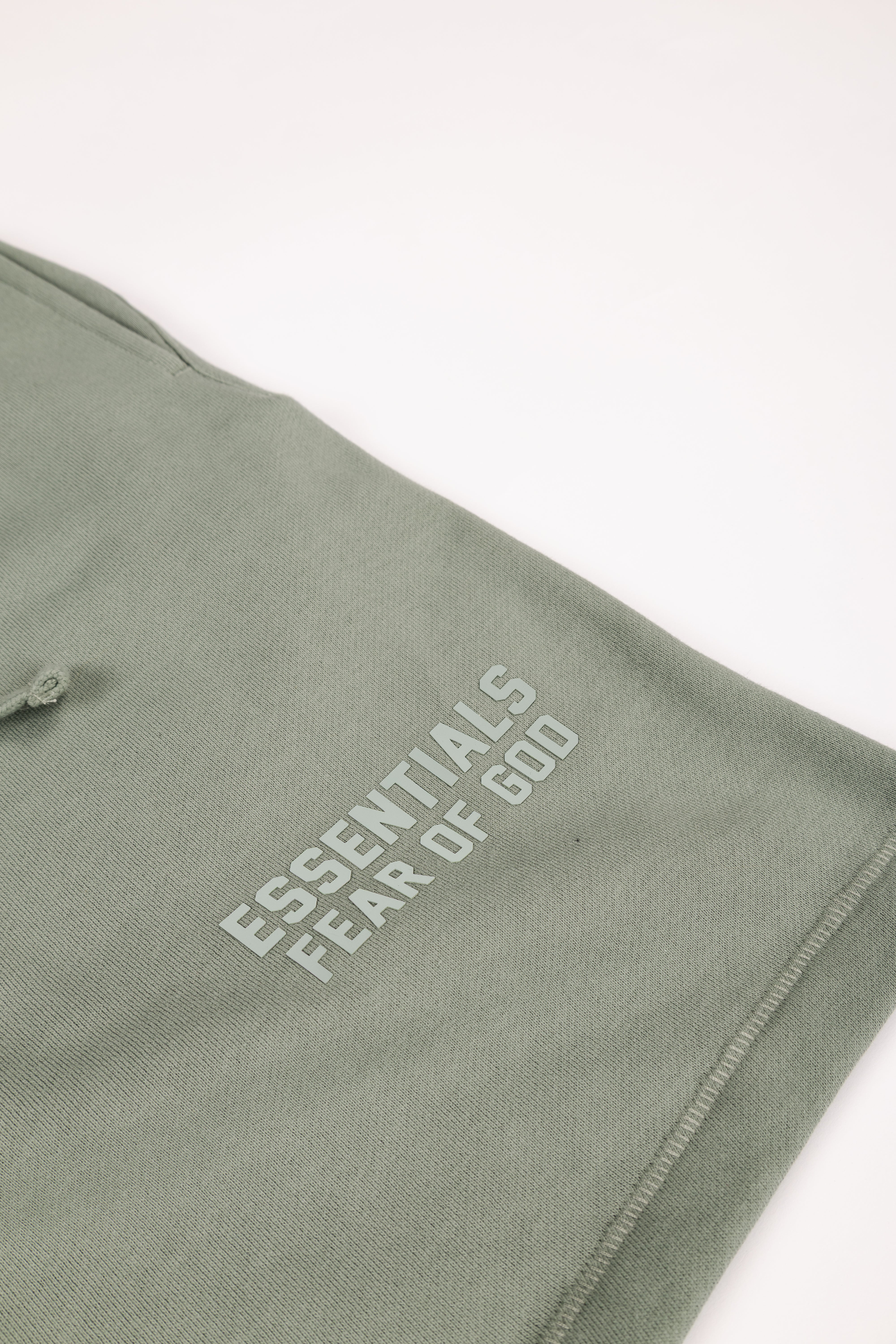 Short Essentials Sycamore