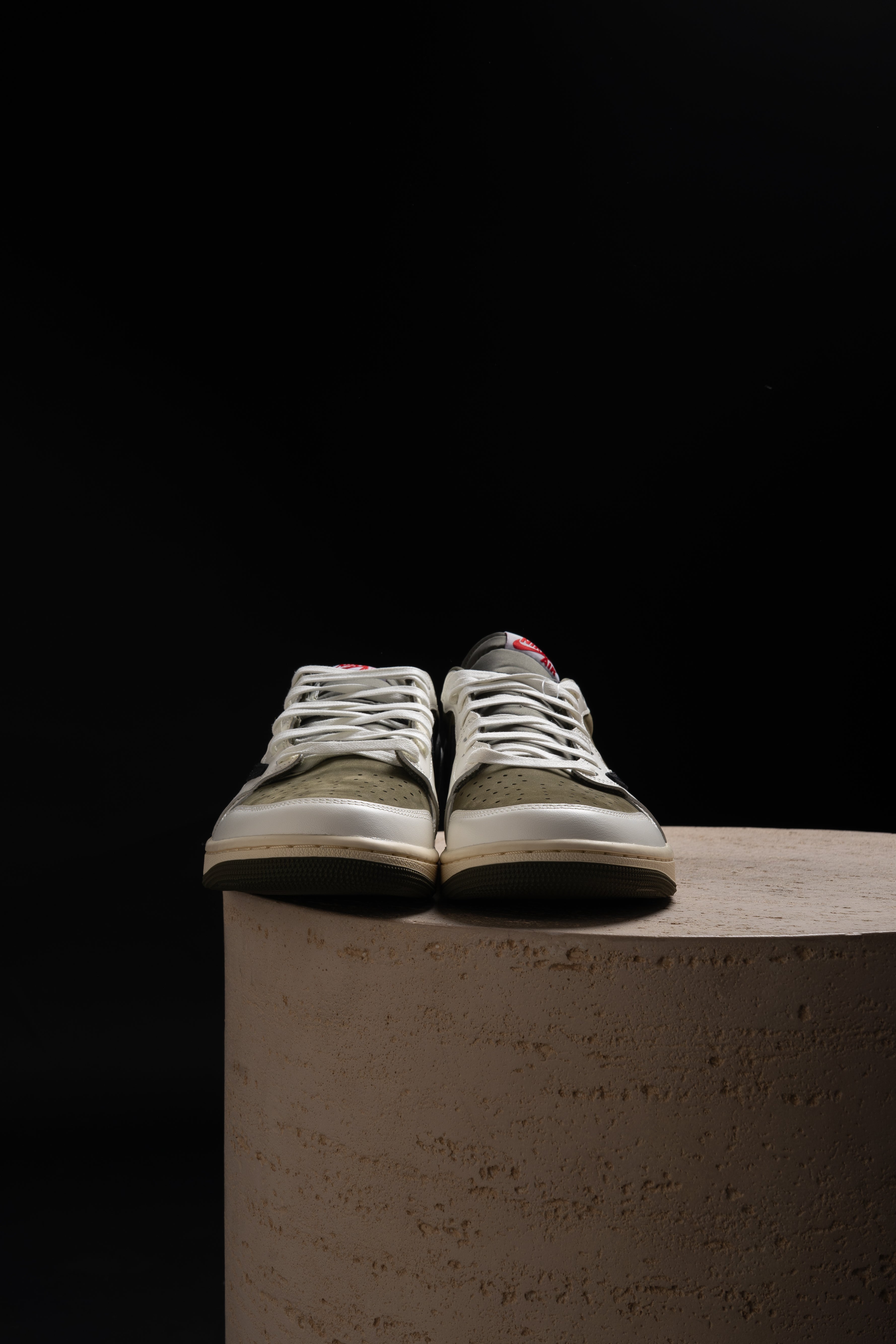 Air Jordan 1 Low Travis Scott V2 Olive