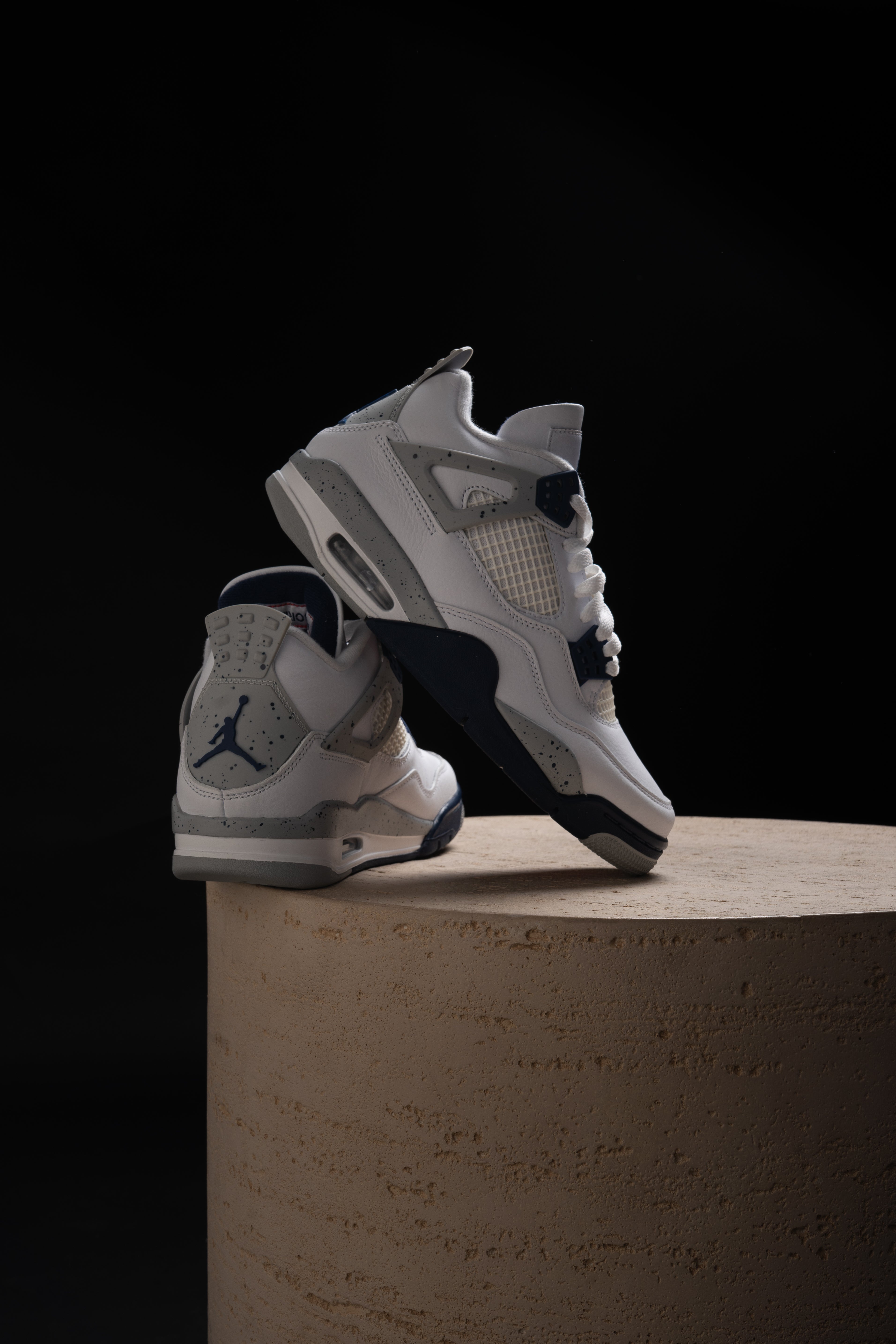 Air Jordan 4 Midnight Navy