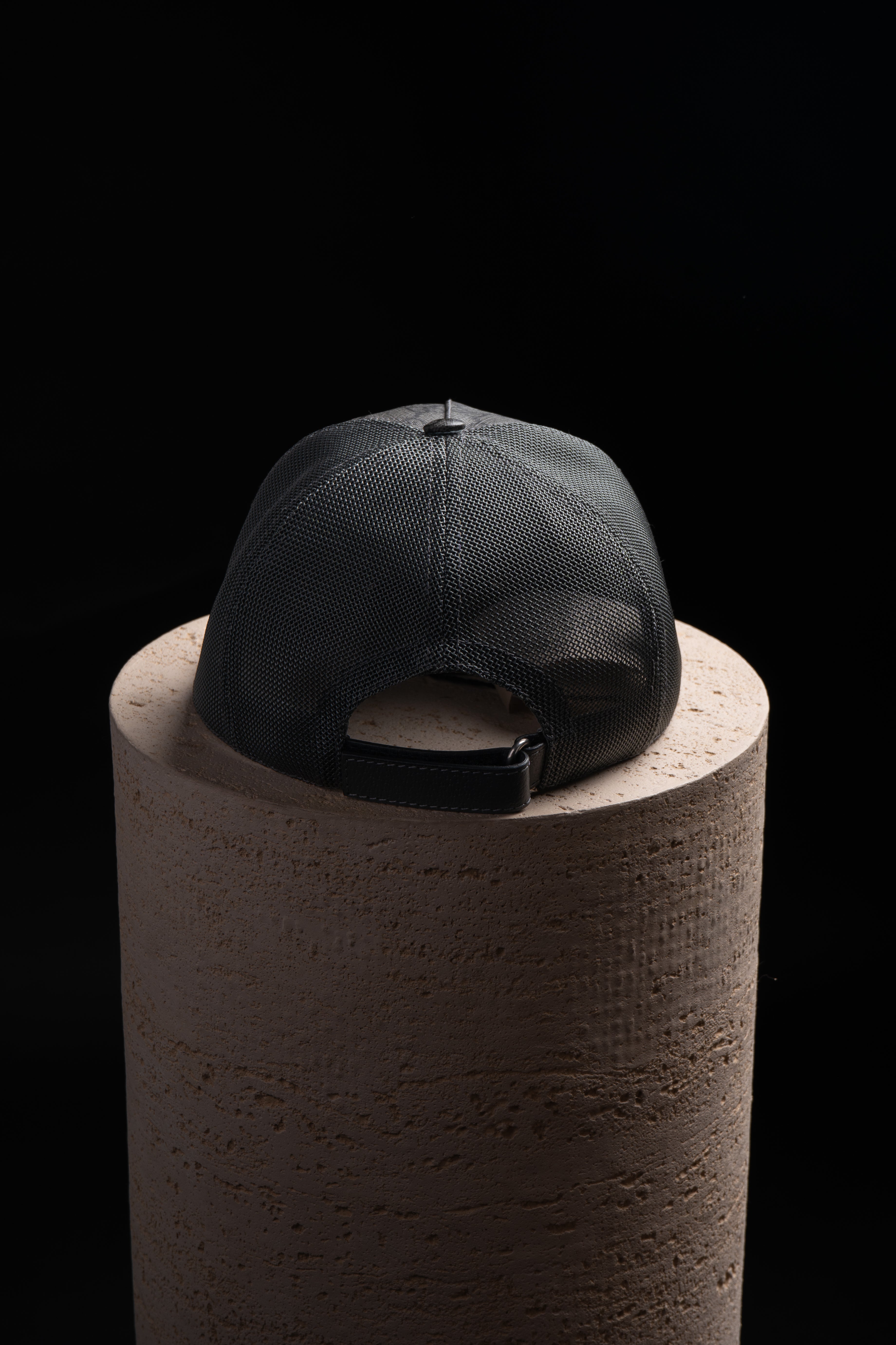Gucci GG Grey