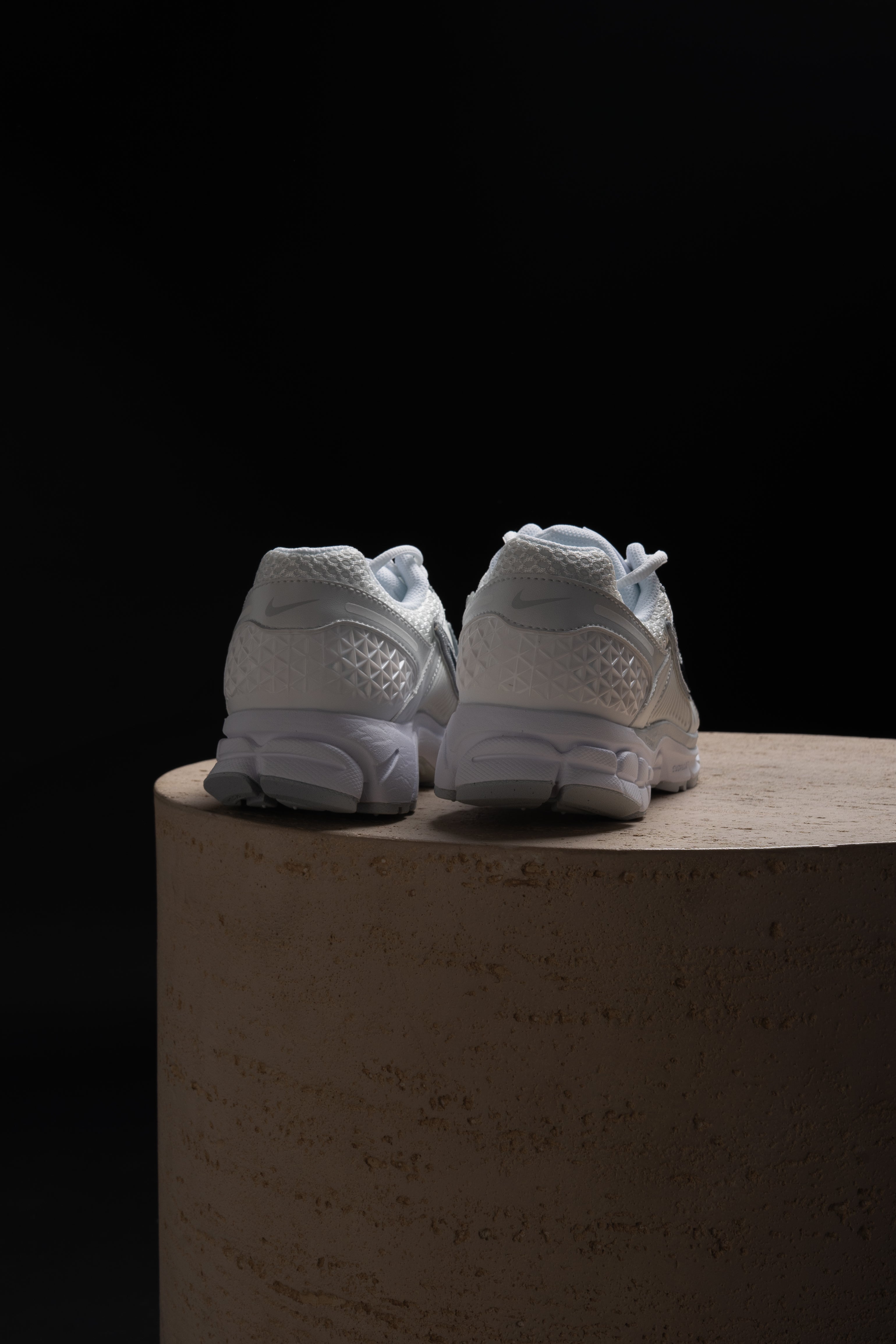 Nike Vomero 5 Chrome