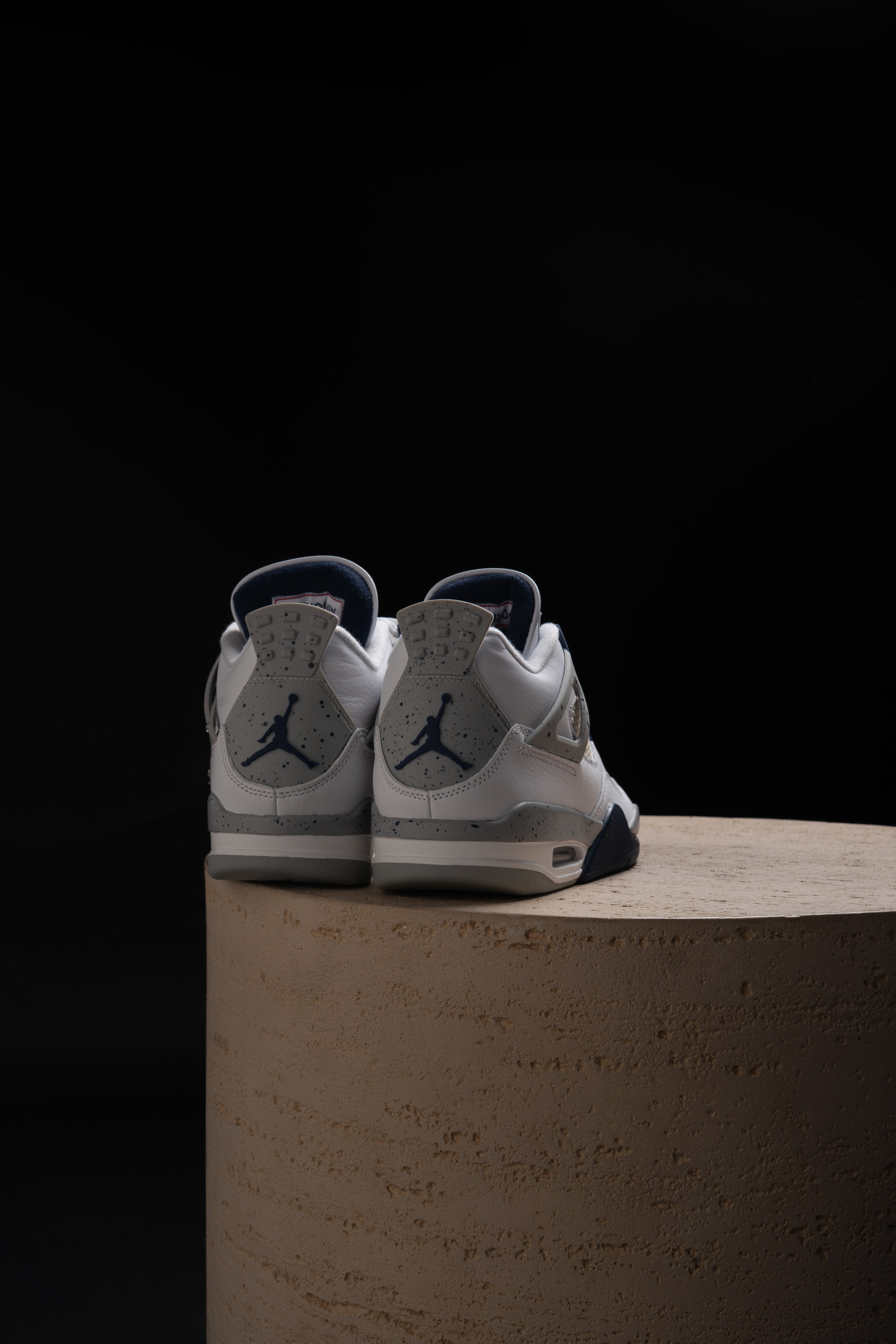 Air Jordan 4 Midnight Navy