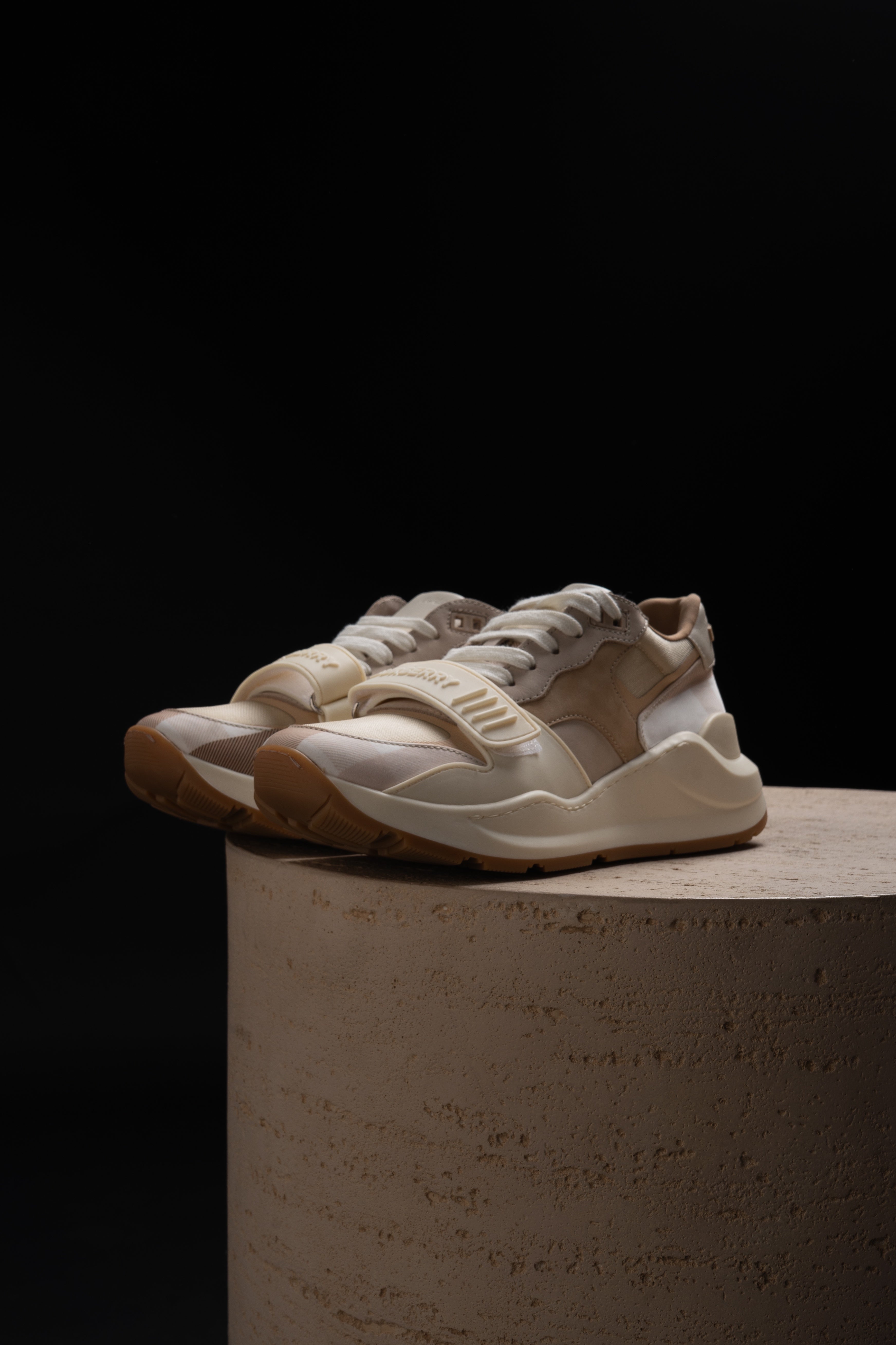 Sneakers Burberry Beige