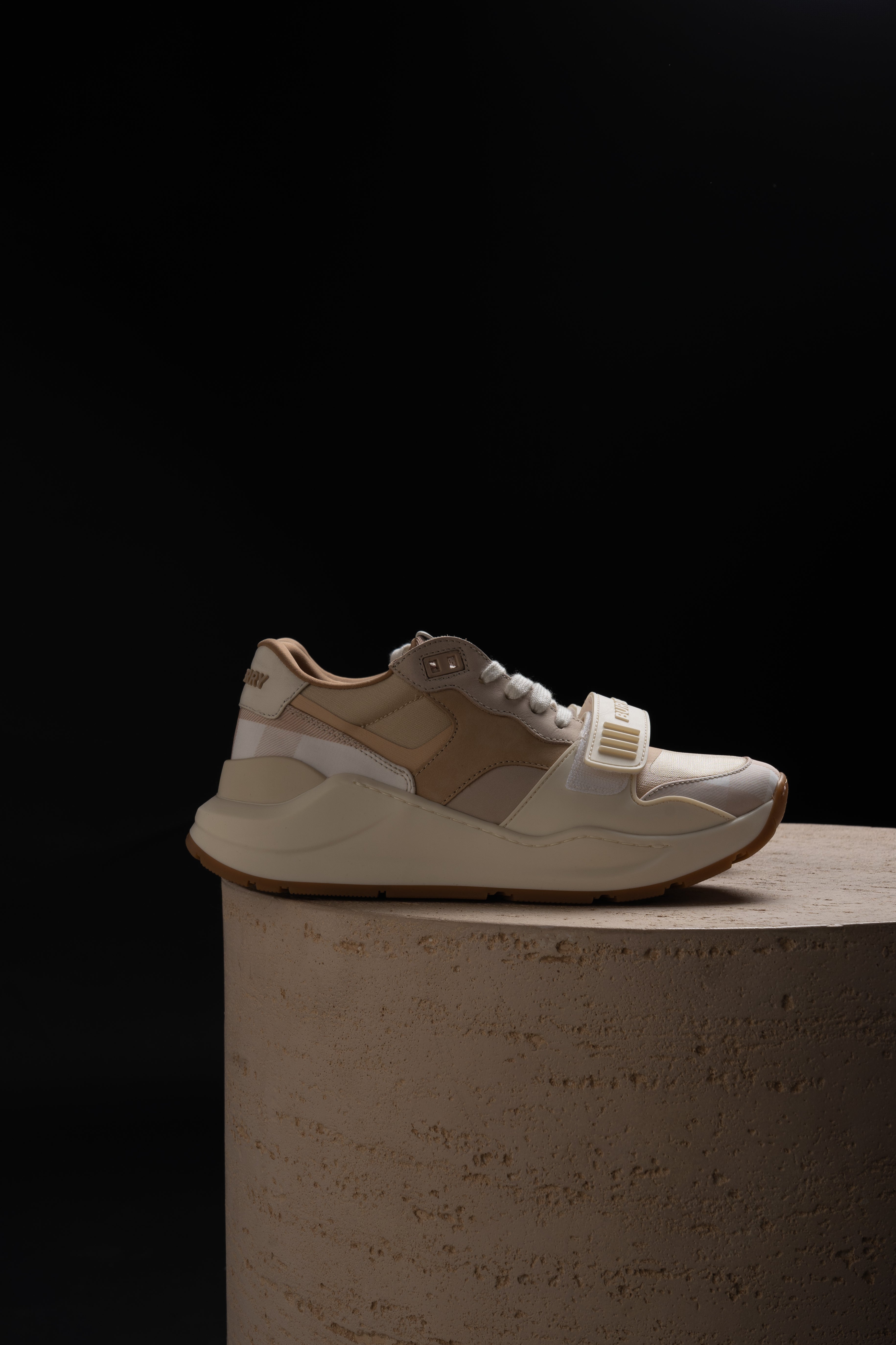 Sneakers Burberry Beige